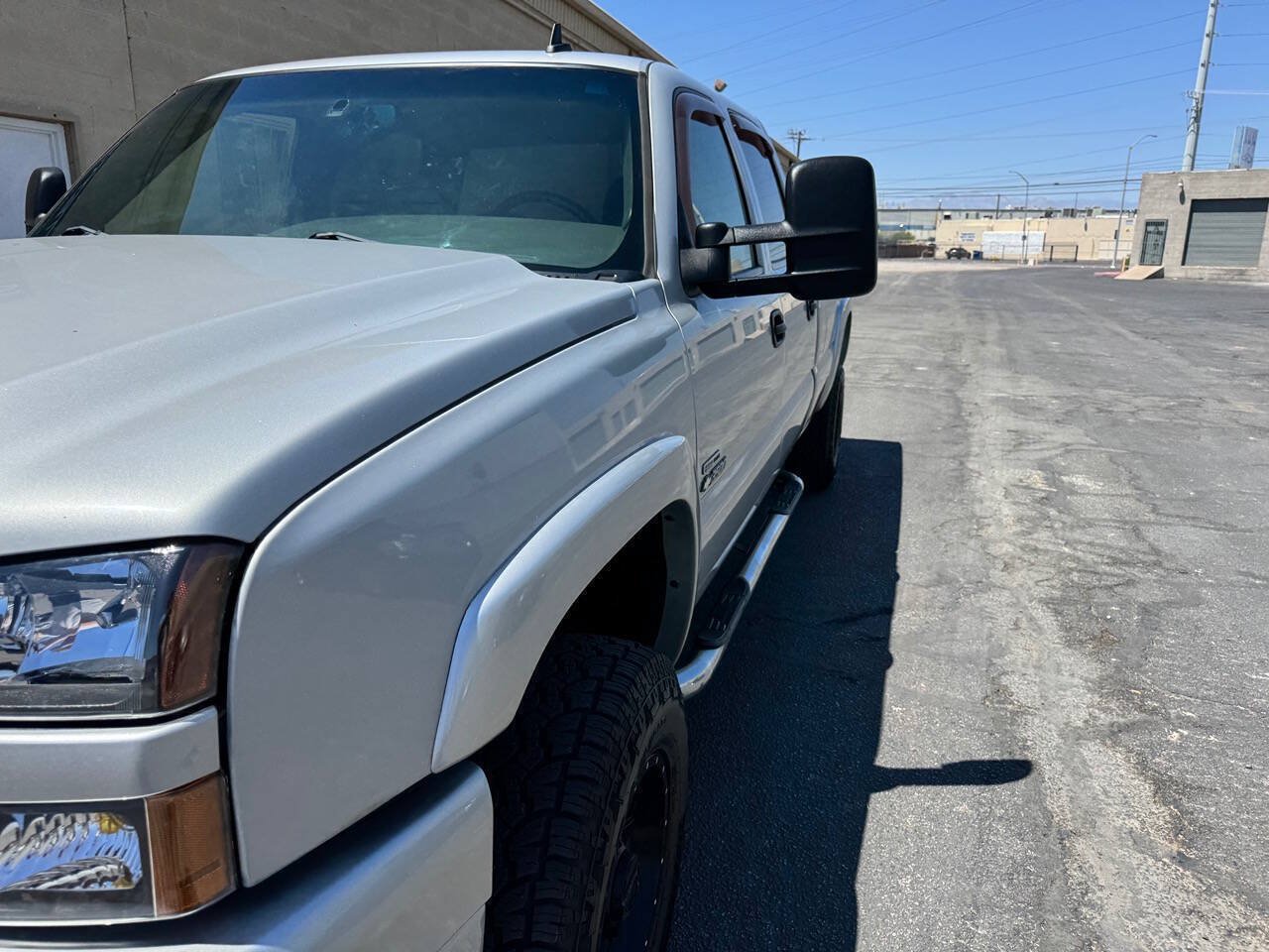 Used 2006 Chevrolet Silverado 3500 LT w/ Heavy-Duty Power Package AWD/4WD image 15