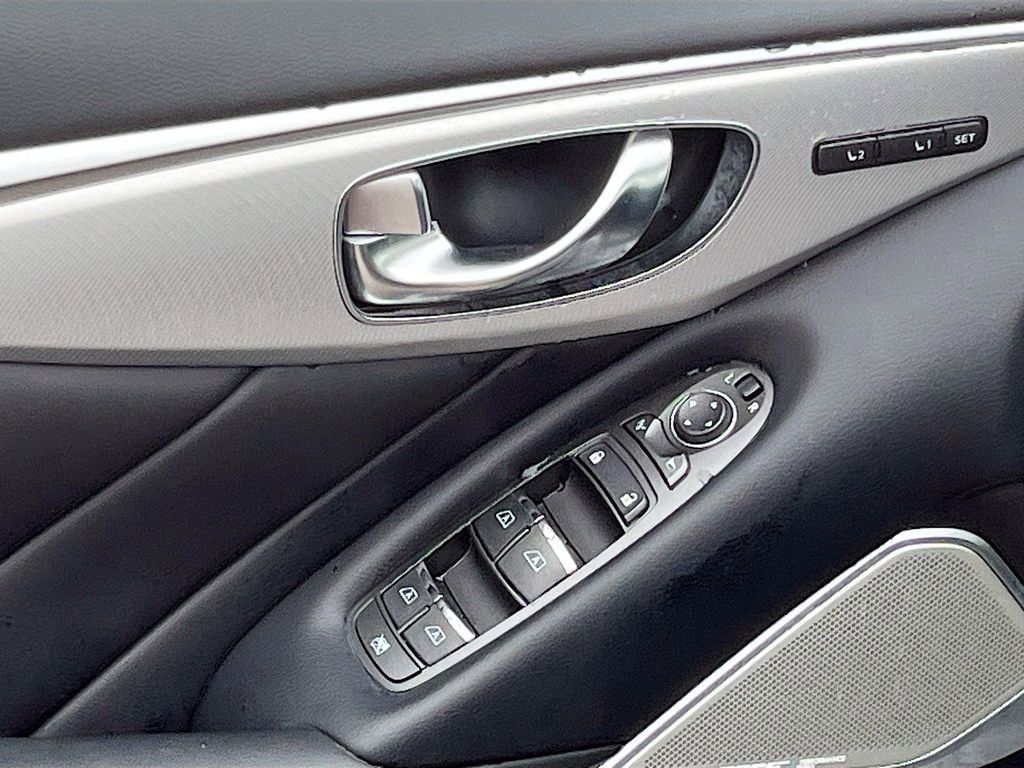 Used 2024 INFINITI Q50 Luxe w/ Cargo Package AWD/4WD image 17