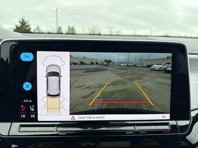 Certified 2025 Volkswagen Atlas Cross Sport SE image 20