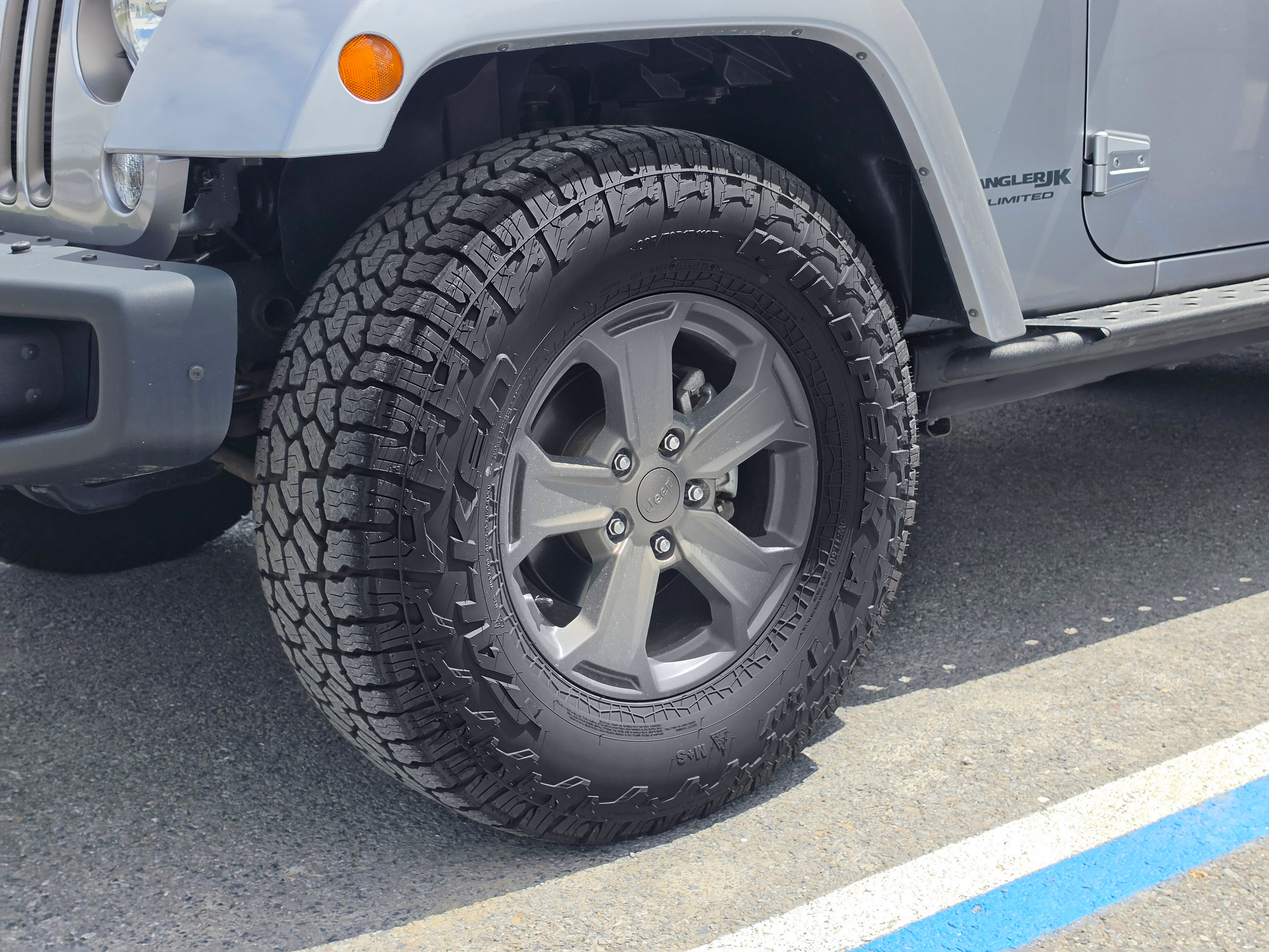 Used 2018 Jeep Wrangler Unlimited Sport AWD/4WD image 11