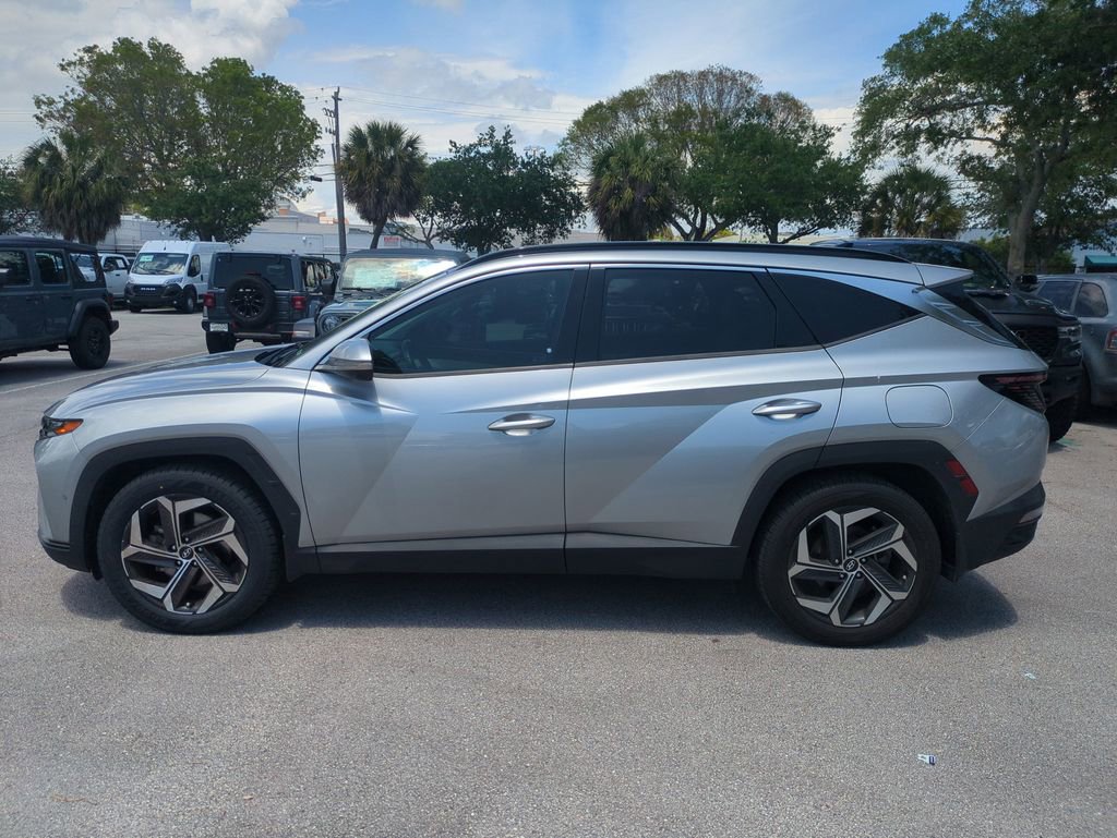 Used 2022 Hyundai Tucson Limited w/ Cargo Package FWD image 9