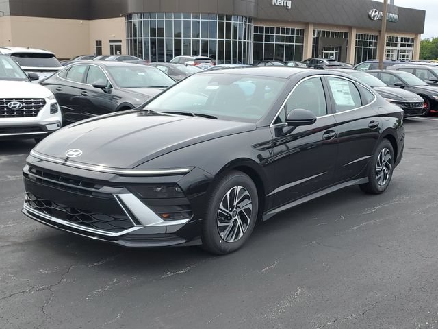 New 2026 Hyundai Sonata Blue FWD image 2
