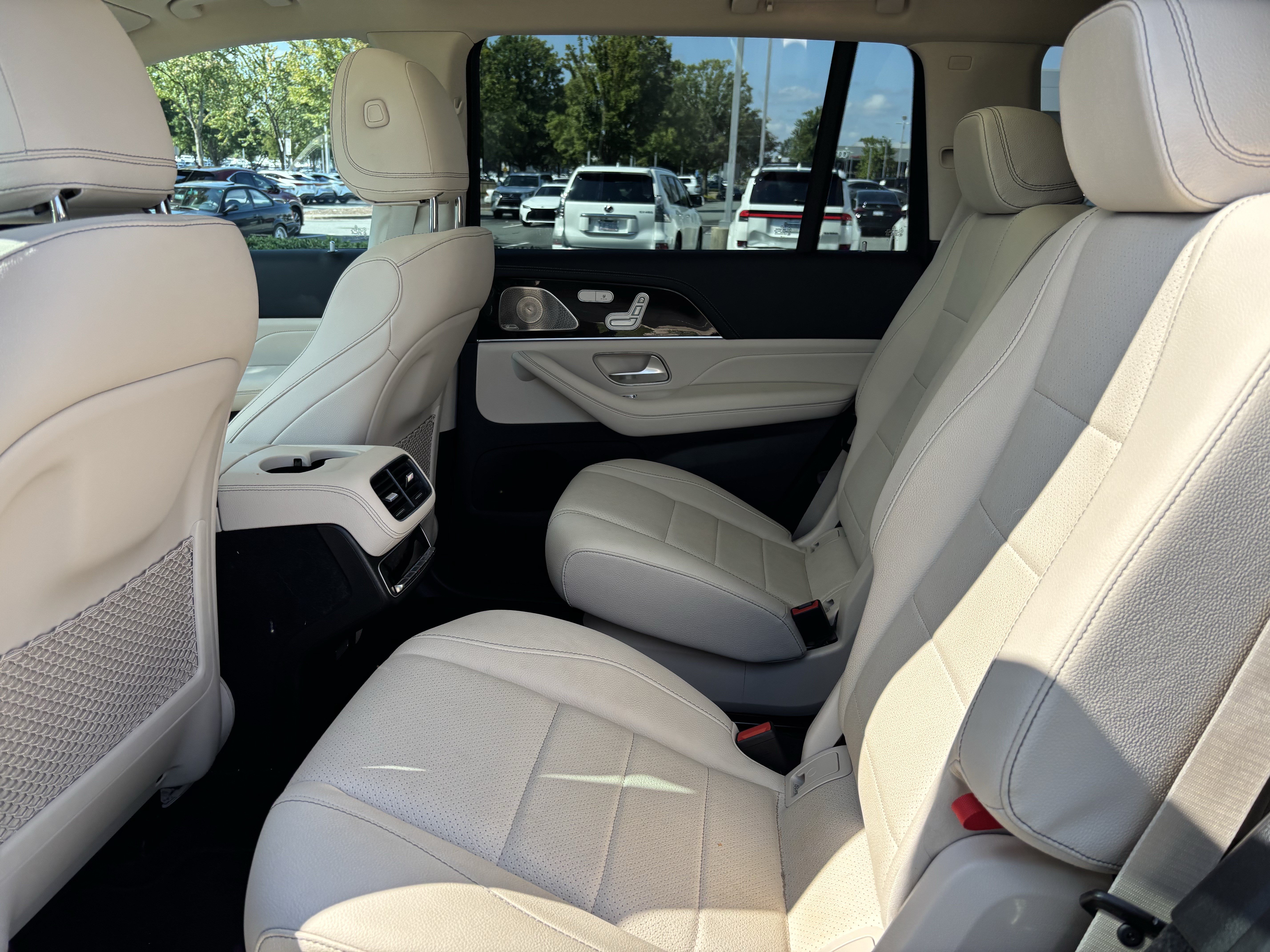 Used 2024 Mercedes-Benz GLS 450 4MATIC image 19