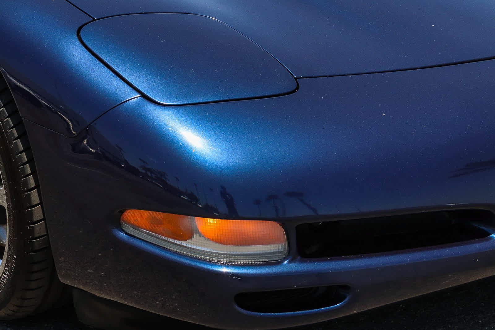 Used 2001 Chevrolet Corvette Convertible w/ Preferred Equipment Group2 RWD image 4