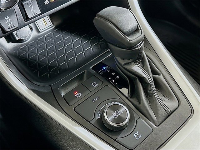 Used 2024 Toyota RAV4 XLE w/ Convenience Package image 18