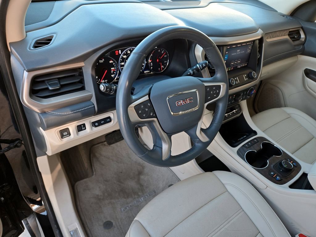 Used 2023 GMC Acadia Denali FWD image 10