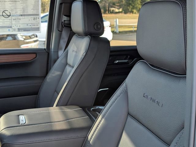 New 2026 GMC Yukon XL Denali image 16