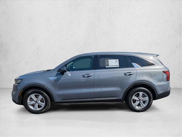 Used 2023 Kia Sorento LX image 11