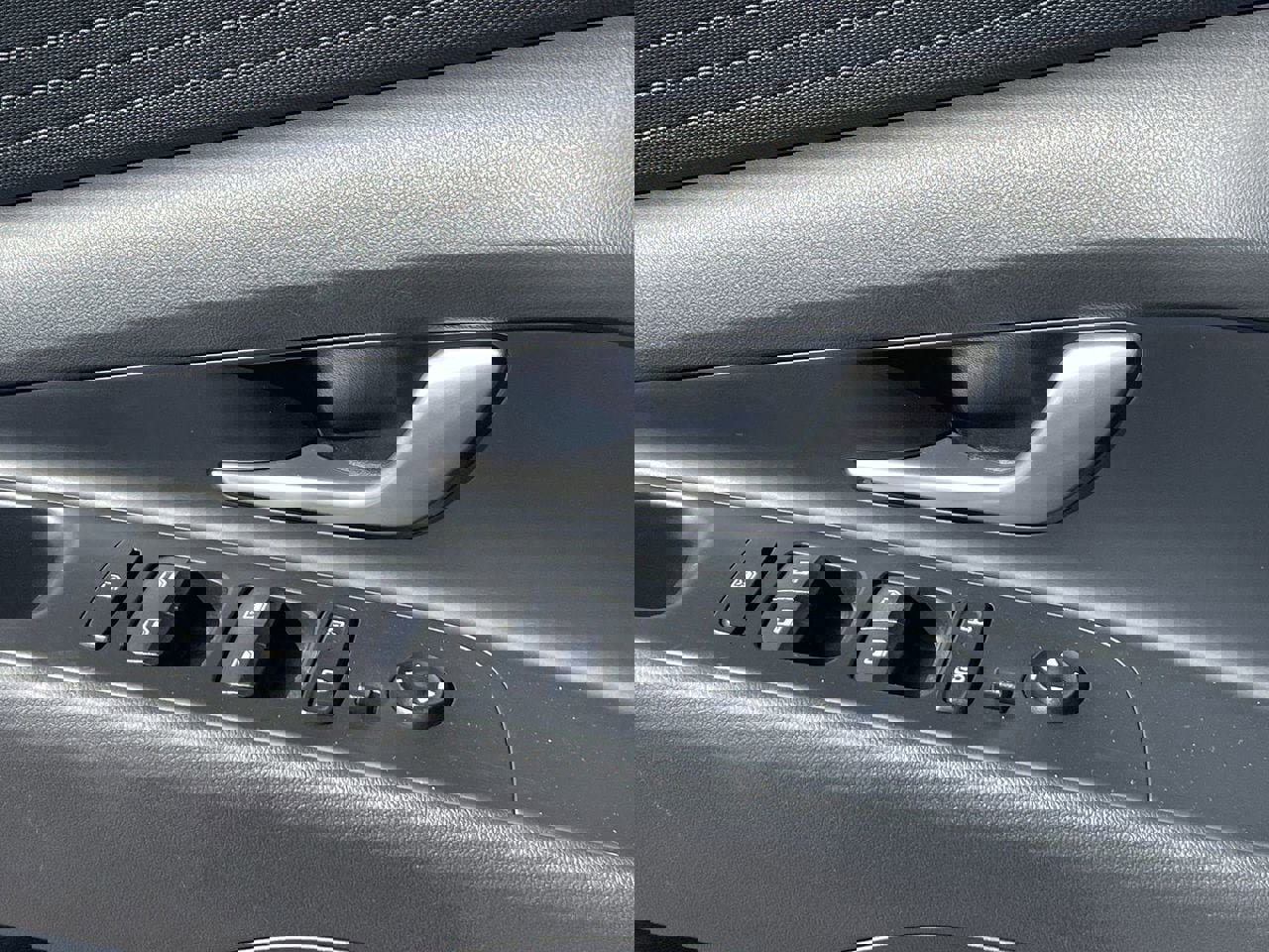 Certified 2024 Hyundai Elantra SE FWD image 20