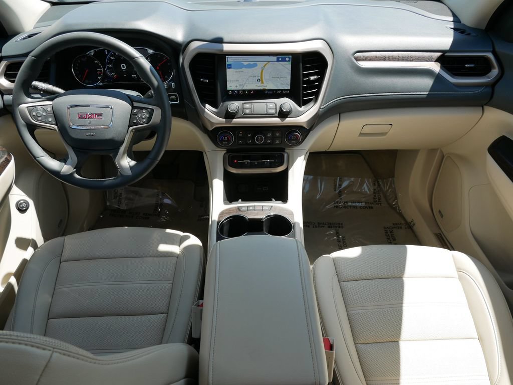 Used 2023 GMC Acadia Denali AWD/4WD image 13