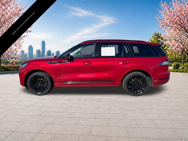 Certified 2025 Lincoln Aviator Reserve w/ Jet Appearance Package AWD/4WD image 3