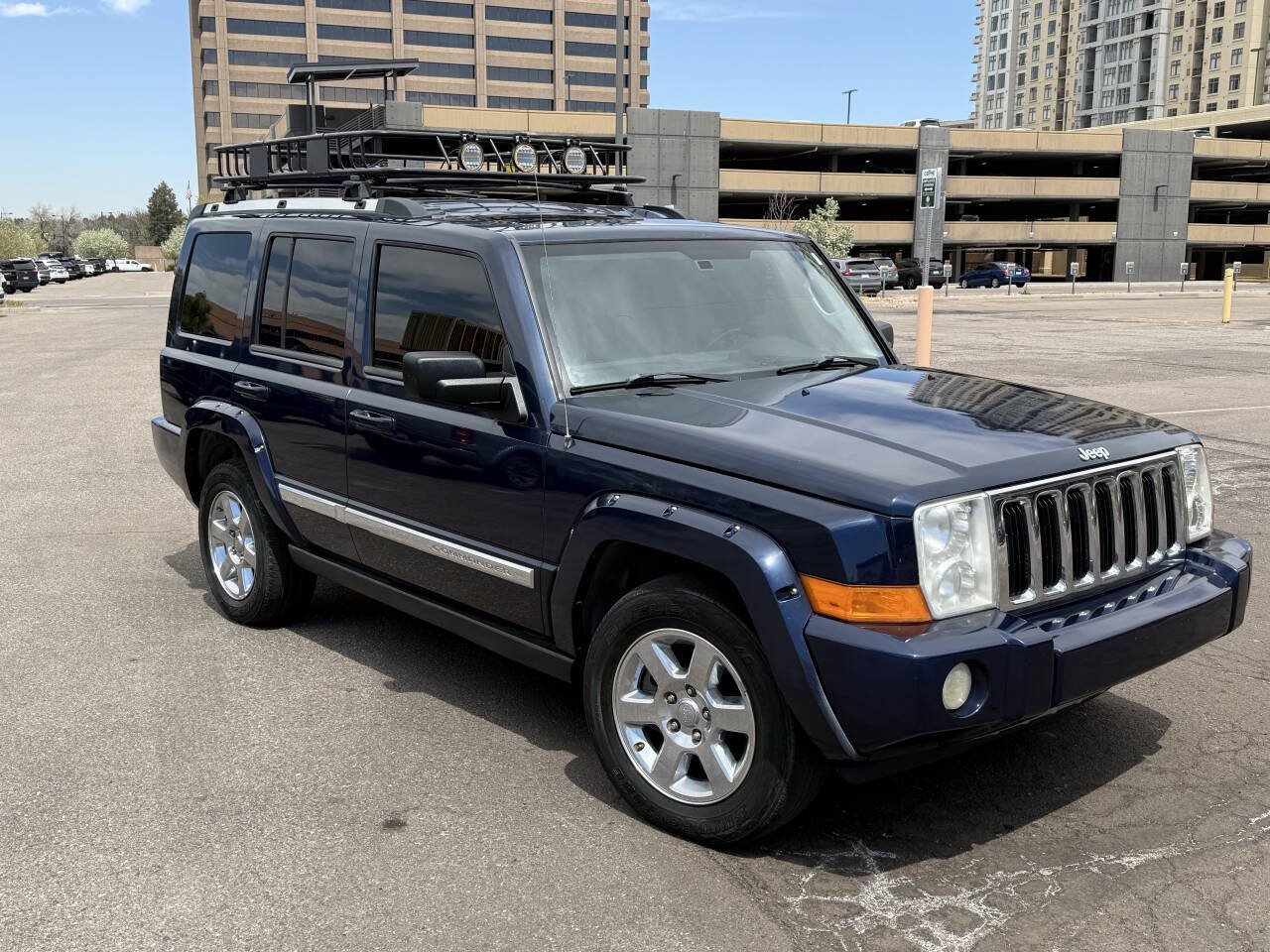 Used 2006 Jeep Commander Limited w/ Trailer Tow Group IV AWD/4WD image 5