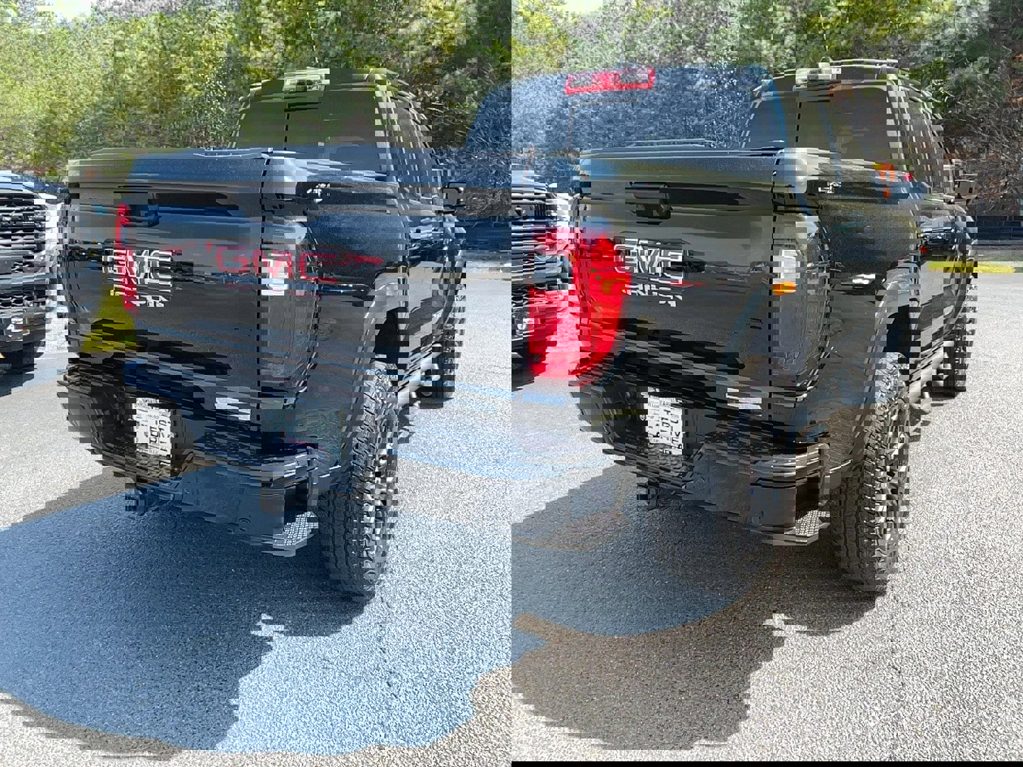 Used 2024 GMC Canyon Elevation w/ Convenience Package image 5