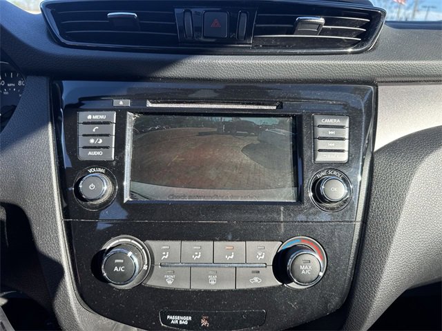 Used 2021 Nissan Rogue Sport S image 19