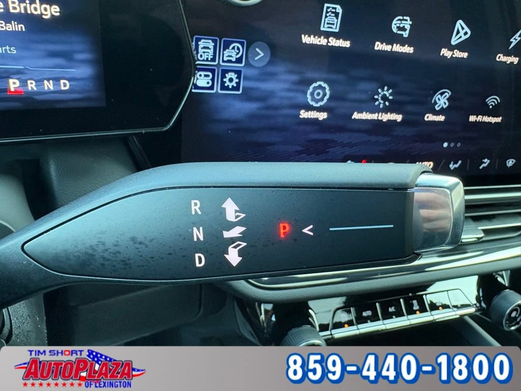 Used 2025 Chevrolet Equinox EV RS FWD image 36