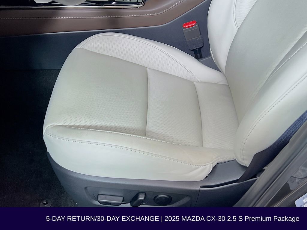 Used 2025 MAZDA CX-30 AWD 2.5 S w/ Premium Package image 26