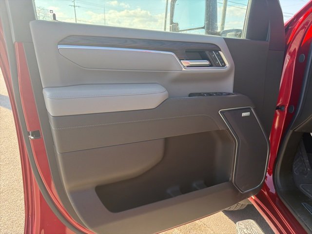 New 2026 GMC Sierra 3500 SLT w/ SLT Convenience Package image 13