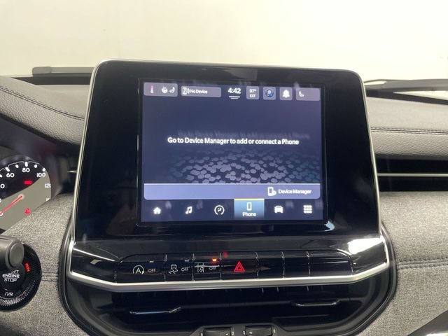 Used 2025 Jeep Compass Latitude AWD/4WD image 16