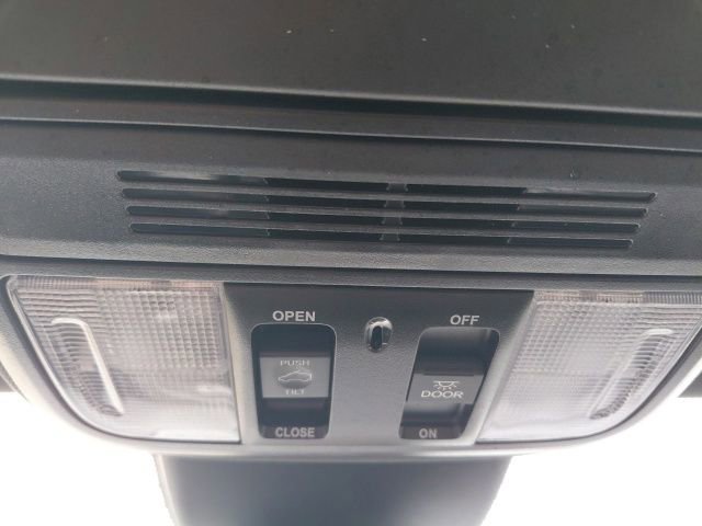 Used 2023 Honda Odyssey Sport image 22