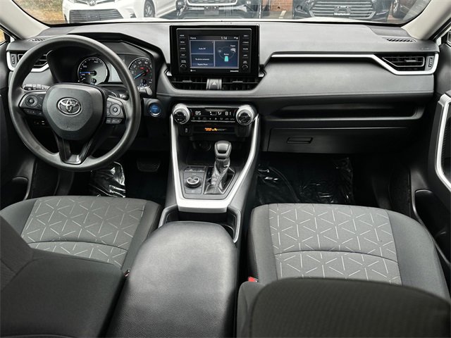 Used 2020 Toyota RAV4 XLE w/ Convenience Package image 17