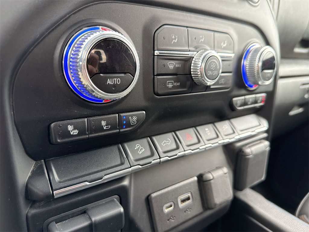 Certified 2023 GMC Sierra 3500 AT4 image 36