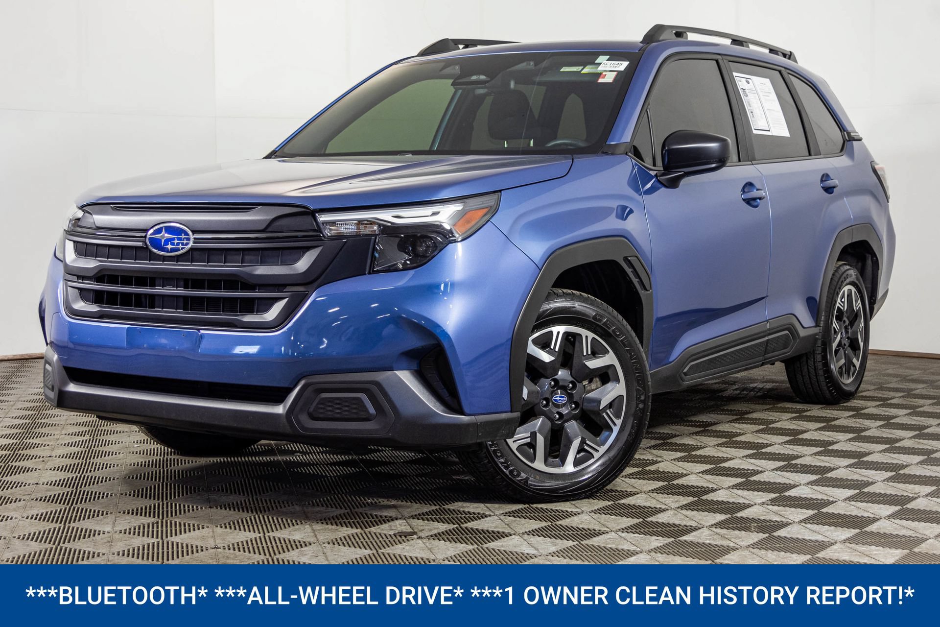 Used 2025 Subaru Forester AWD/4WD image 2