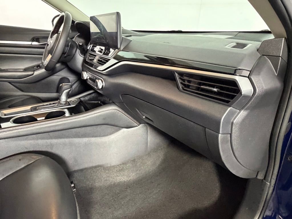 Used 2024 Nissan Altima 2.5 SR w/ SR Premium Package image 30