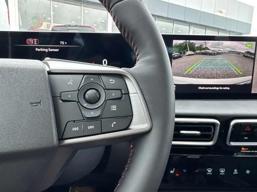New 2026 Nissan Sentra SR w/ SR Premium Package FWD image 17