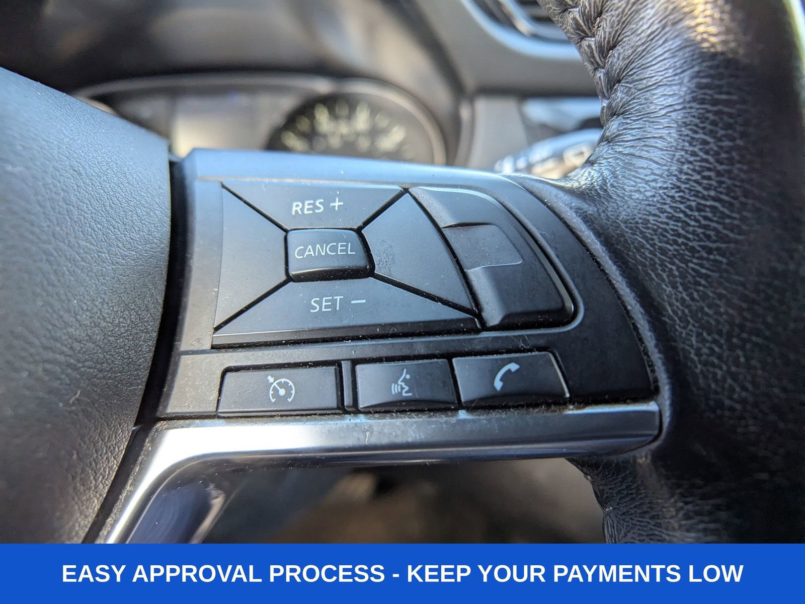 Used 2019 Nissan Rogue SV image 33