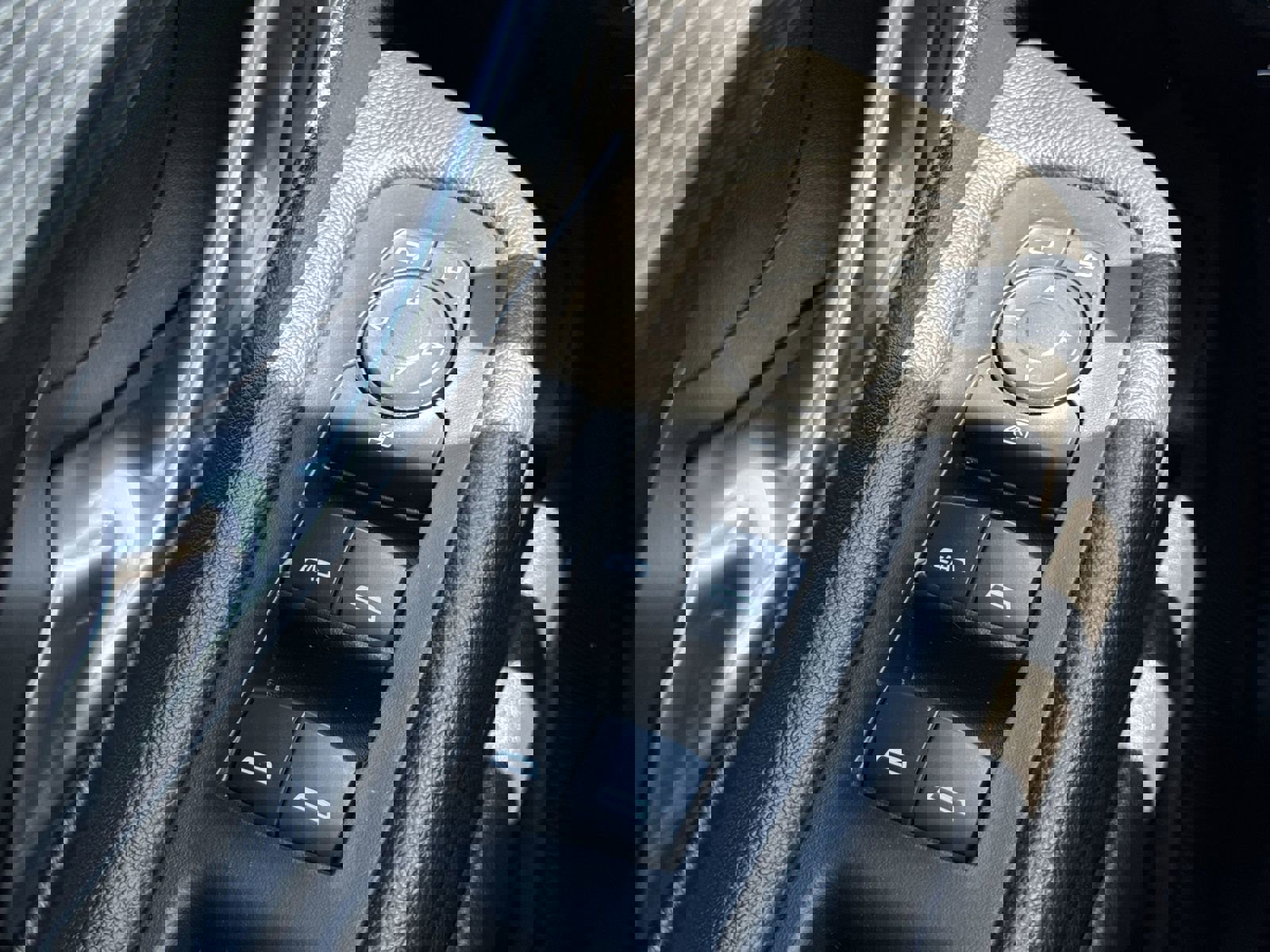 Certified 2024 GMC Terrain SLE w/ Driver Convenience Package image 15