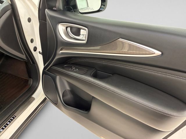 Used 2019 INFINITI QX60 Luxe w/ Essential Package image 14