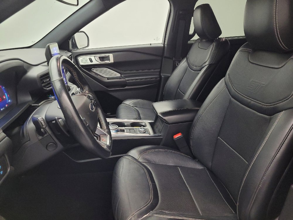 Used 2020 Ford Explorer ST w/ Premium Technology Package image 17
