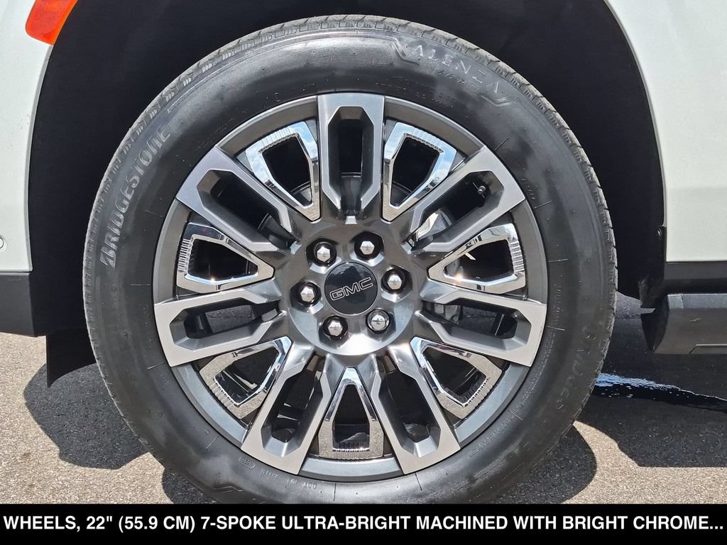 Used 2024 GMC Yukon Denali Ultimate AWD/4WD image 17