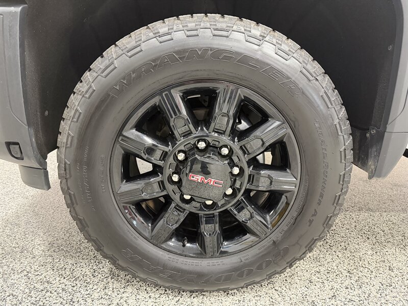 Used 2026 GMC Sierra 2500 AT4 AWD/4WD image 29