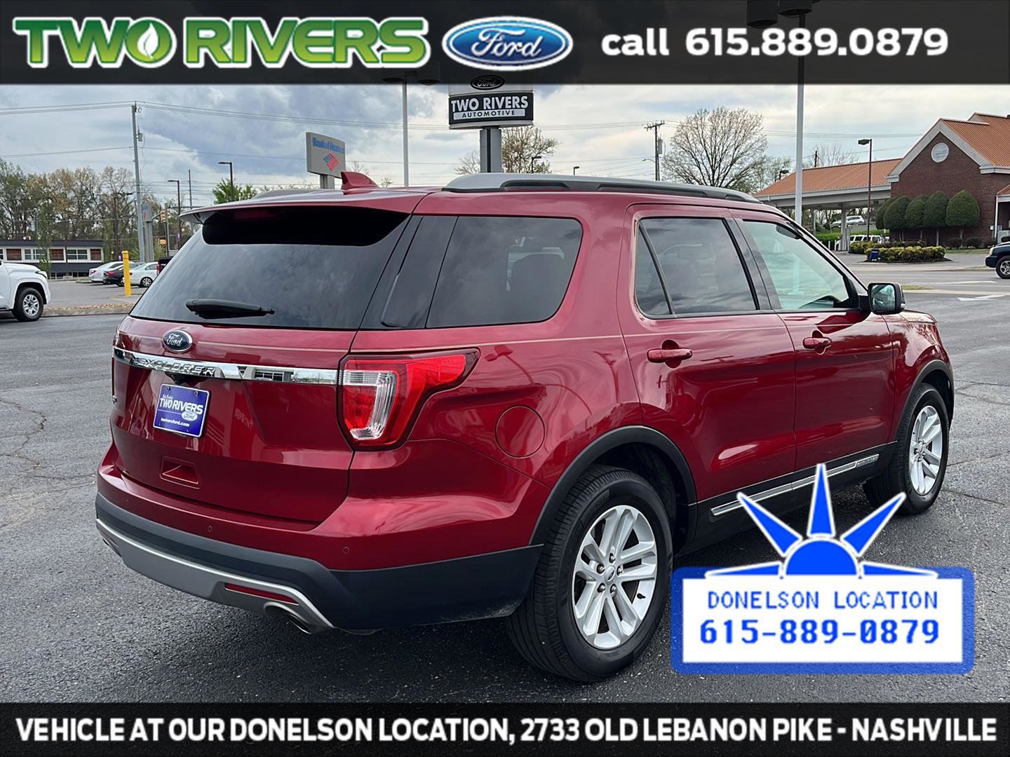 Used 2017 Ford Explorer XLT w/ Equipment Group 202A FWD image 9
