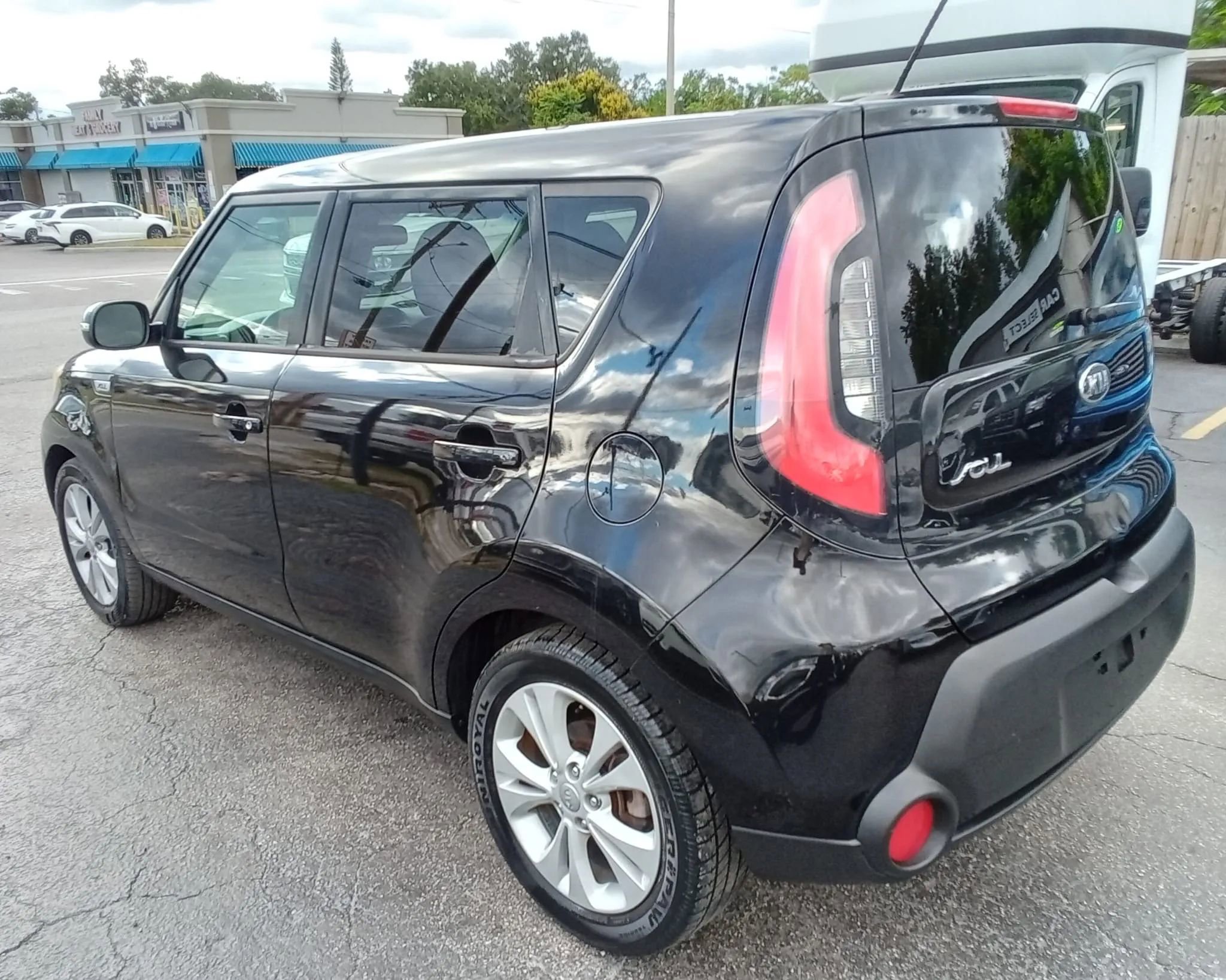 Used 2014 Kia Soul + image 6