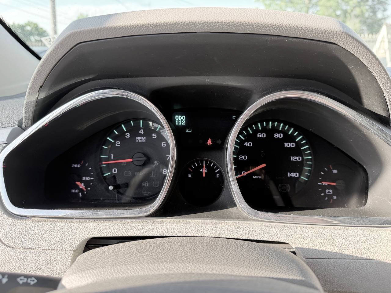 Used 2011 Chevrolet Traverse LS FWD image 27