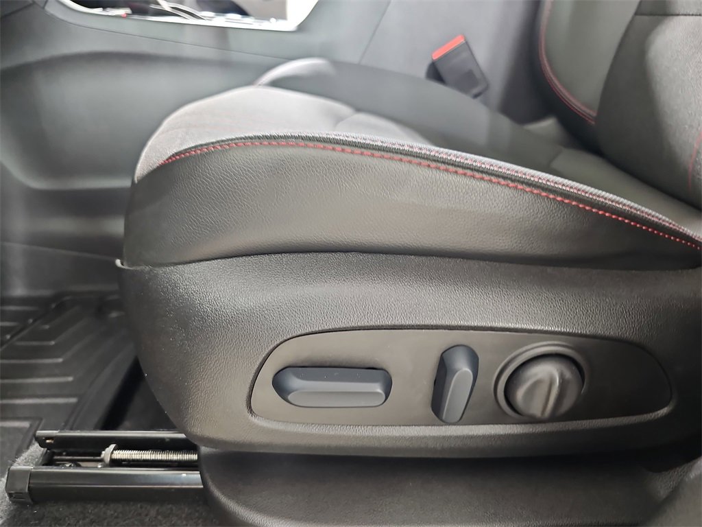 Certified 2023 Chevrolet Equinox RS image 35