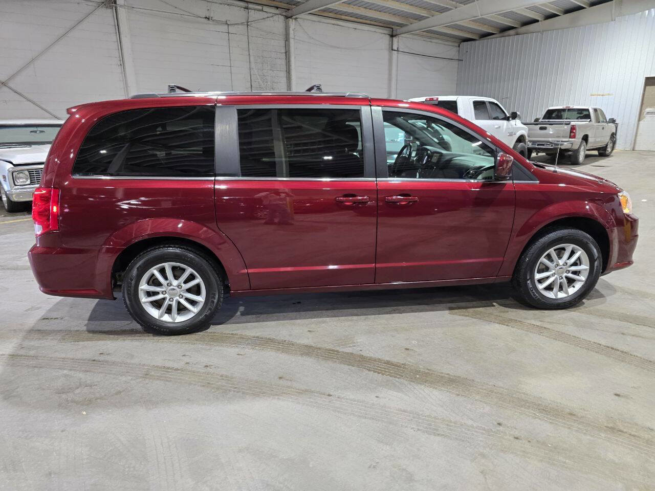 Used 2019 Dodge Grand Caravan SXT image 15