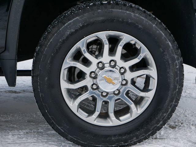 Used 2024 Chevrolet Silverado 2500 LTZ w/ LTZ Convenience Package image 9