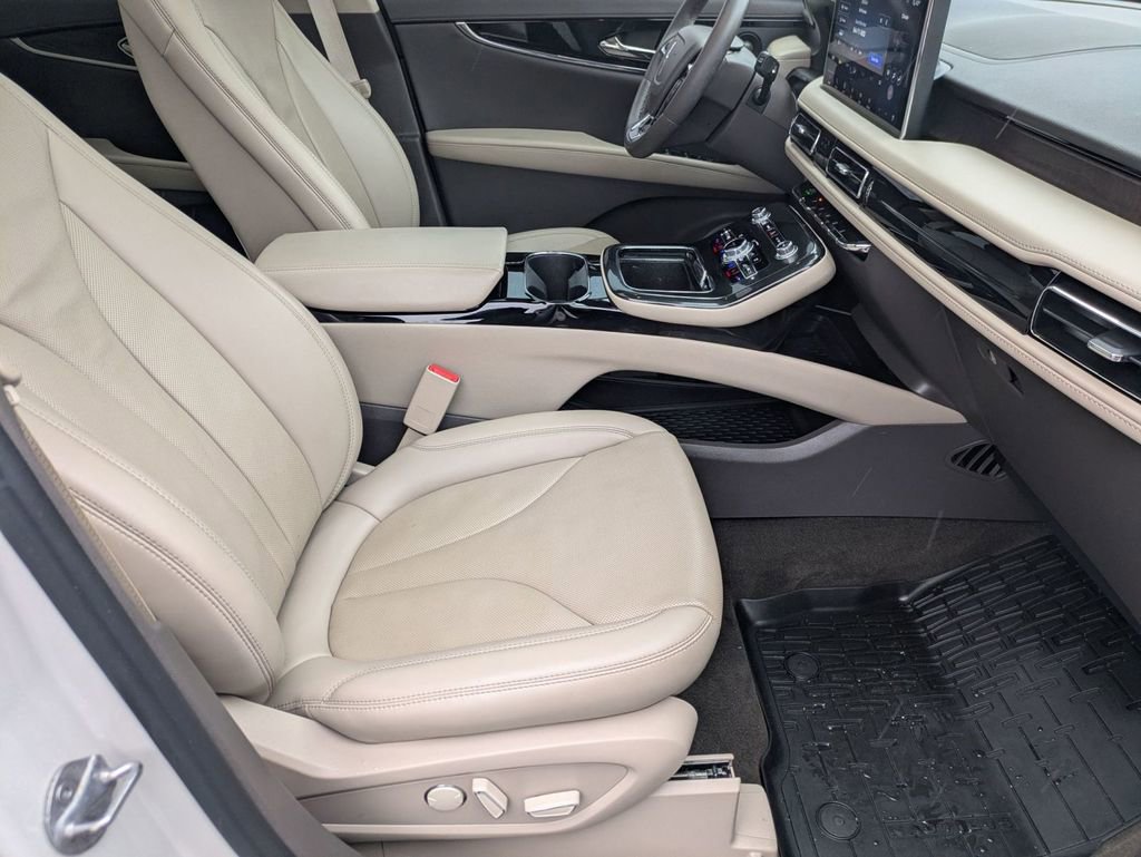 Used 2023 Lincoln Nautilus Reserve w/ Equipment Group 201A image 46