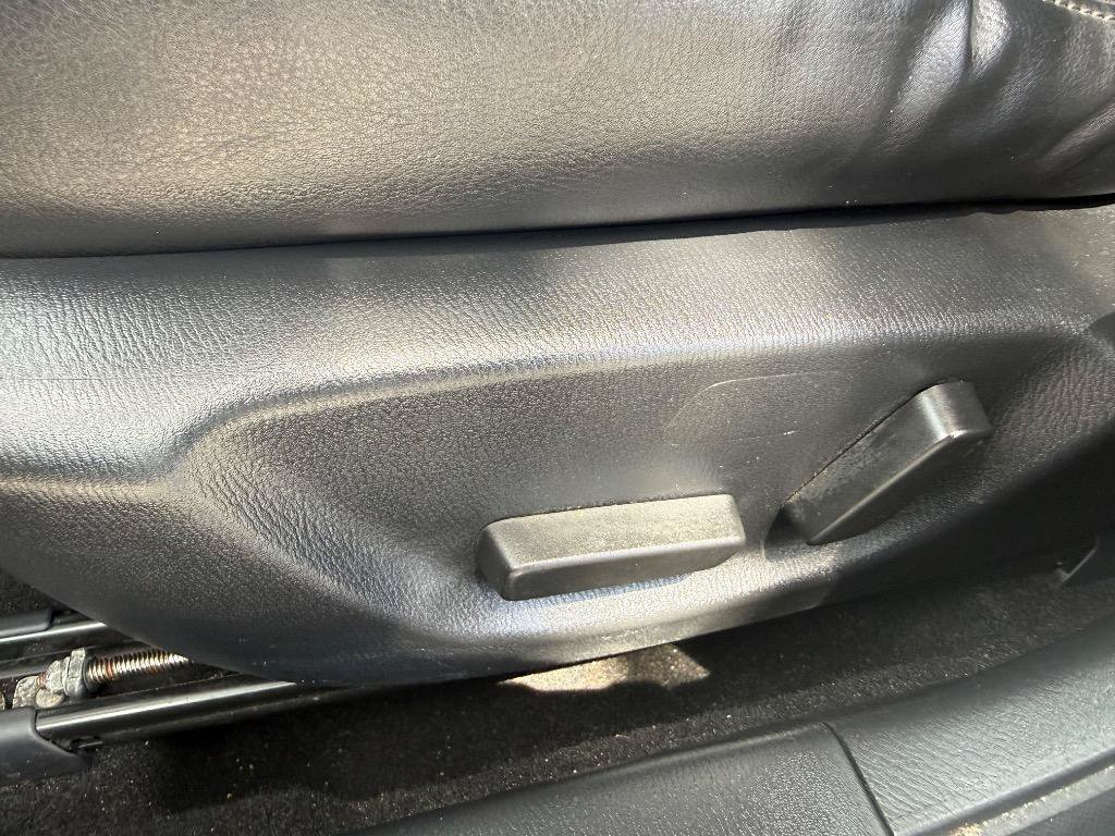 Used 2018 MAZDA MAZDA3 Touring FWD image 30