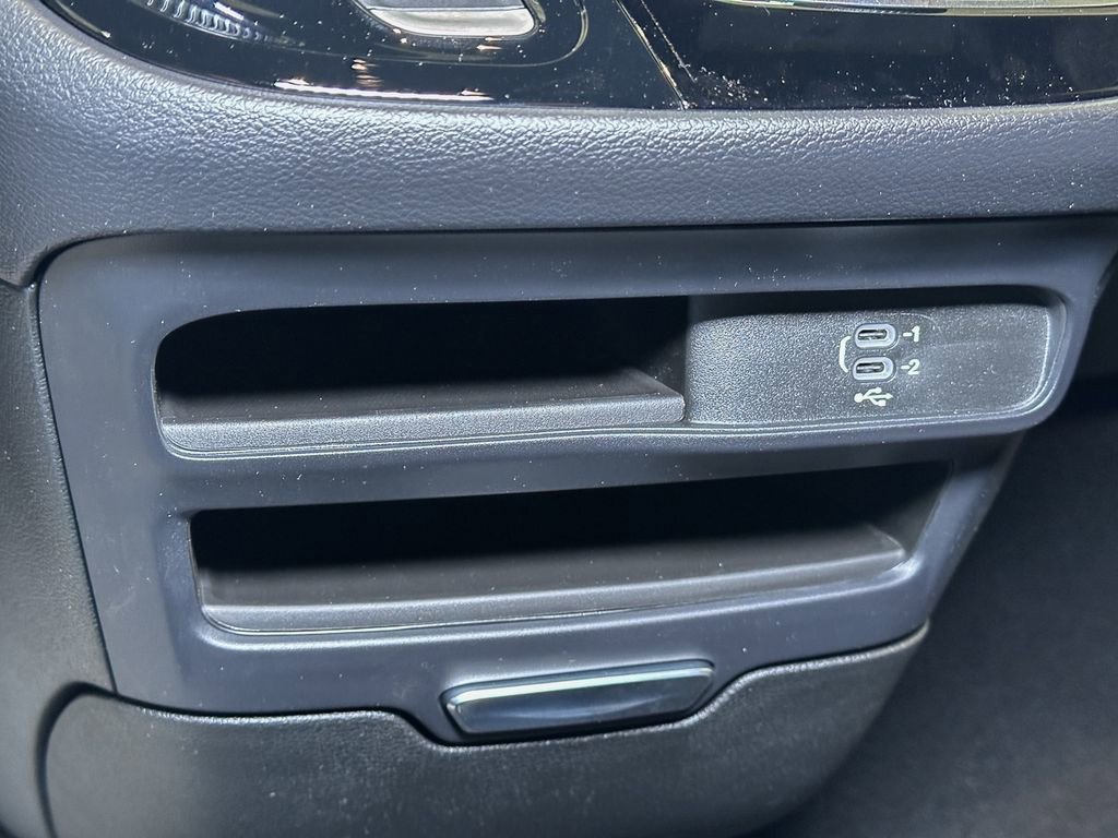 New 2026 Chrysler Voyager LX image 31