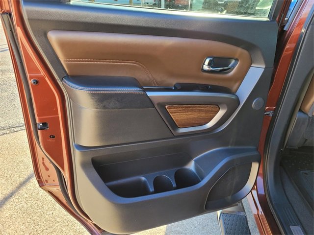 Used 2016 Nissan Titan Platinum Reserve image 17