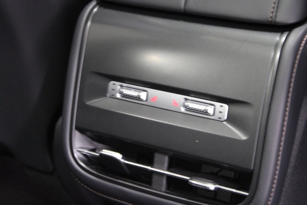 New 2026 Lincoln Nautilus Reserve AWD/4WD image 33