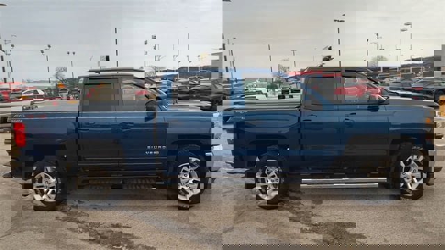 Used 2017 Chevrolet Silverado 1500 LT w/ All Star Edition image 39