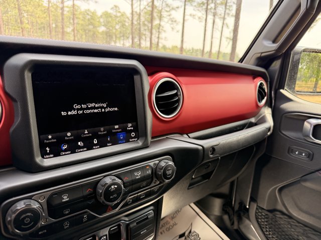 Used 2021 Jeep Gladiator Rubicon w/ Uconnect 4C Nav & Sound Group image 16