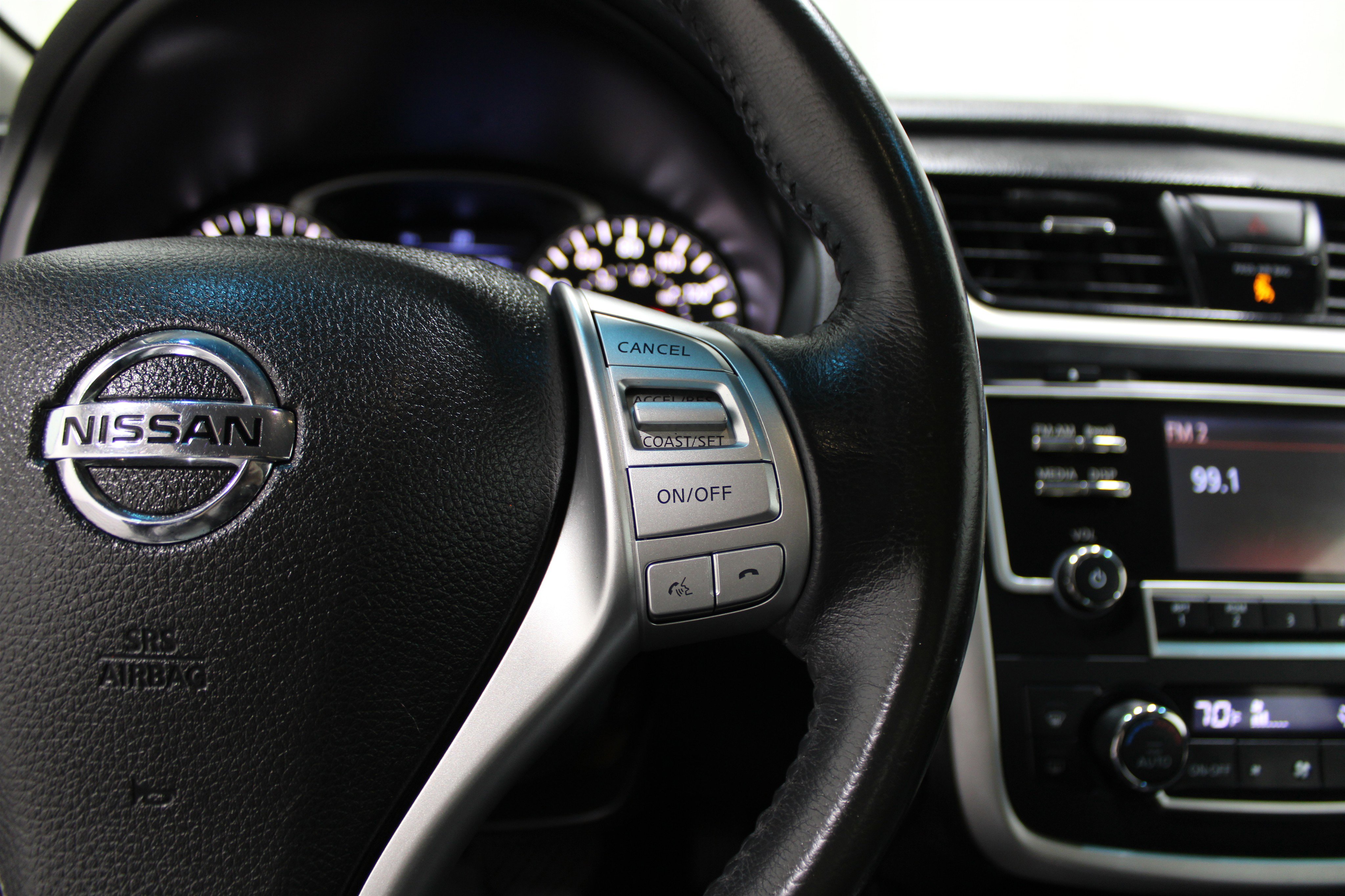 Used 2017 Nissan Altima 2.5 SV image 11