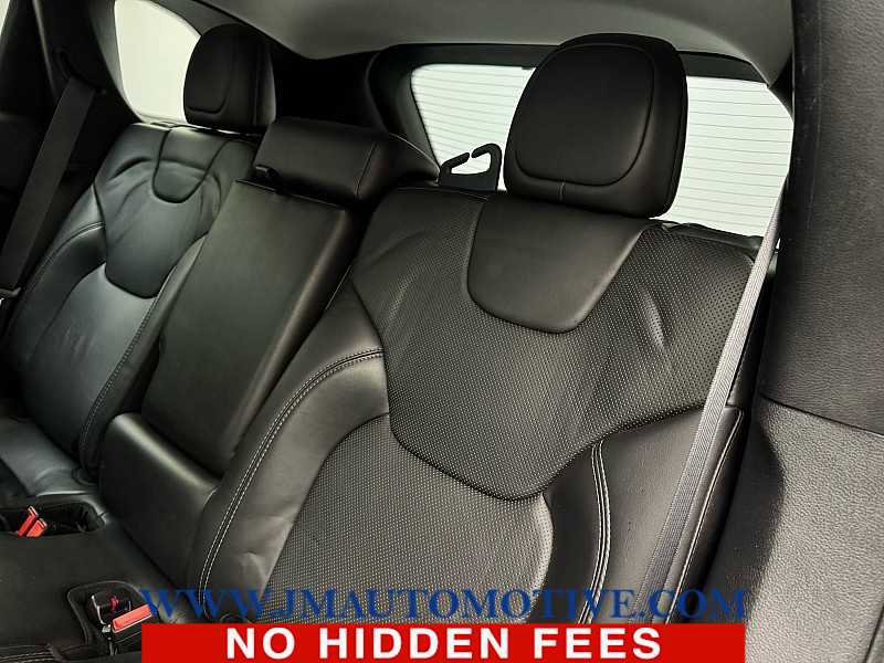 Used 2020 Jeep Cherokee Limited image 15