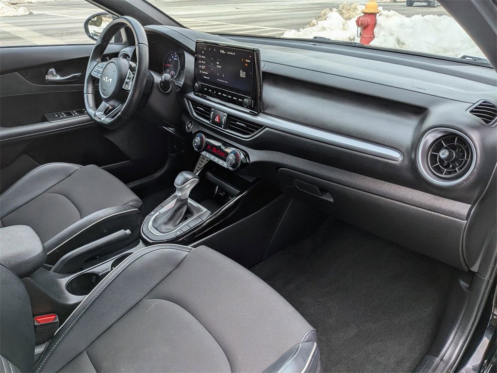 Used 2023 Kia Forte GT-Line image 24